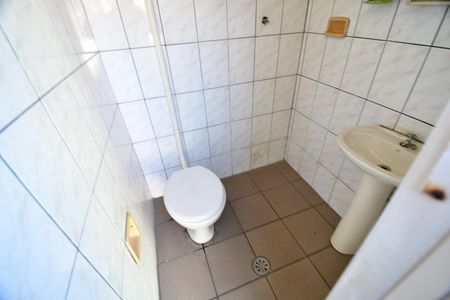 Casa à venda com 350m², 3 quartos e 3 vagasBanheiro de serviço