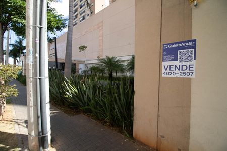 Apartamento à venda com 60m², 2 quartos e 1 vaga Apartamento à venda com 60m², 2 quartos e 1 vagaFACHADA