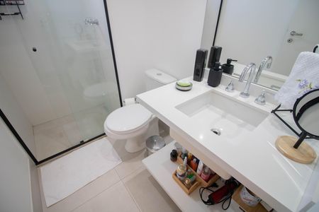 Apartamento à venda com 60m², 2 quartos e 1 vaga Apartamento à venda com 60m², 2 quartos e 1 vagaBANHEIRO DA SUÍTE