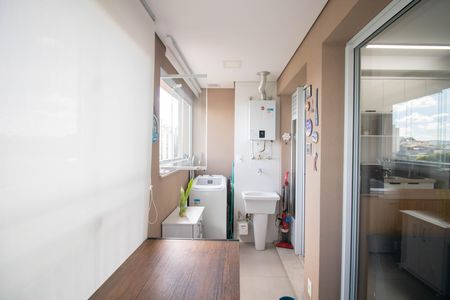 Apartamento à venda com 60m², 2 quartos e 1 vaga Apartamento à venda com 60m², 2 quartos e 1 vagaVARANDA E ÁREA DE SERVIÇO