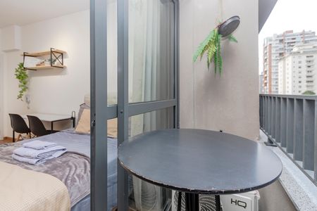 Studio à venda com 24m², 1 quarto e sem vaga Studio à venda com 24m², 1 quarto e sem vagaVaranda