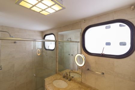 Apartamento para alugar com 123m², 3 quartos e 2 vagas Apartamento para alugar com 123m², 3 quartos e 2 vagasBanheiro