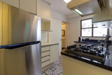 Apartamento para alugar com 123m², 3 quartos e 2 vagas Apartamento para alugar com 123m², 3 quartos e 2 vagasCozinha