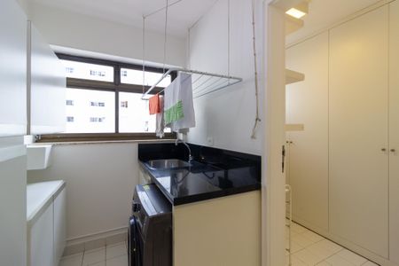 Apartamento para alugar com 123m², 3 quartos e 2 vagas Apartamento para alugar com 123m², 3 quartos e 2 vagasÁrea de Serviço