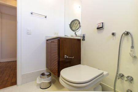 Apartamento para alugar com 123m², 3 quartos e 2 vagas Apartamento para alugar com 123m², 3 quartos e 2 vagasBanheiro da Suíte