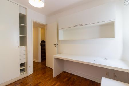 Apartamento para alugar com 123m², 3 quartos e 2 vagas Apartamento para alugar com 123m², 3 quartos e 2 vagasQuarto 2