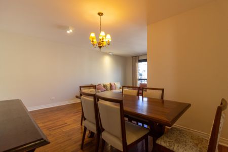Apartamento para alugar com 123m², 3 quartos e 2 vagas Apartamento para alugar com 123m², 3 quartos e 2 vagasSala