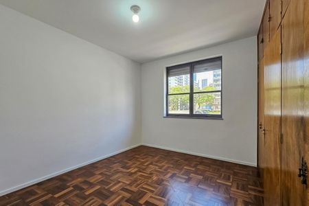 Apartamento à venda com 110m², 4 quartos e 1 vaga Apartamento à venda com 110m², 4 quartos e 1 vagaQuarto 2