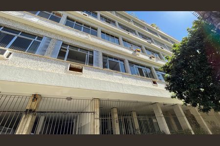 Apartamento à venda com 55m², 1 quarto e sem vagaFachada
