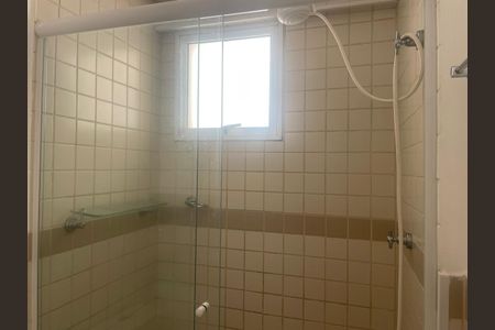 Apartamento à venda com 60m², 2 quartos e 2 vagas Apartamento à venda com 60m², 2 quartos e 2 vagasBanheiro