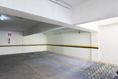 Garagem 3 vagas de apartamento para alugar com 4 quartos, 189m² em Manacás, Belo Horizonte
