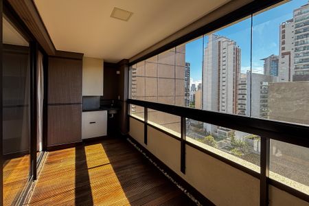 Apartamento para alugar com 84m², 2 quartos e 2 vagas