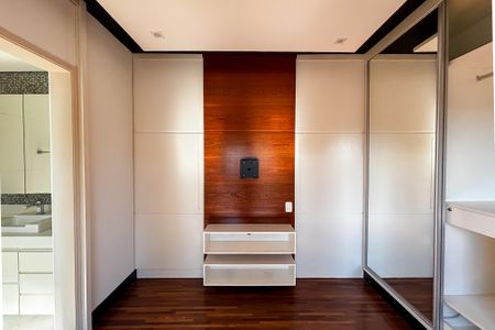 Apartamento para alugar com 84m², 2 quartos e 2 vagas