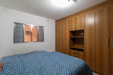 Casa à venda com 180m², 2 quartos e 2 vagas Casa à venda com 180m², 2 quartos e 2 vagasQuarto 1