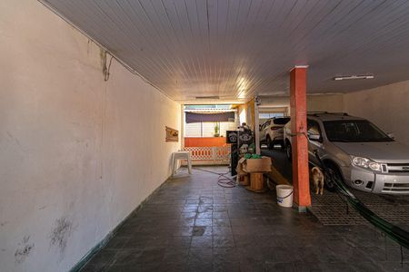 Casa à venda com 180m², 2 quartos e 2 vagas Casa à venda com 180m², 2 quartos e 2 vagasSalão