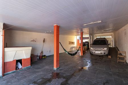 Casa à venda com 180m², 2 quartos e 2 vagas Casa à venda com 180m², 2 quartos e 2 vagasGaragem