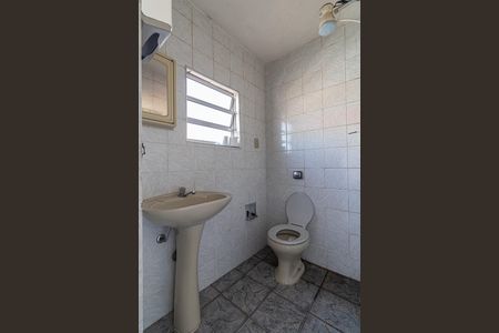 Casa à venda com 180m², 2 quartos e 2 vagas Casa à venda com 180m², 2 quartos e 2 vagasBanheiro - Salão