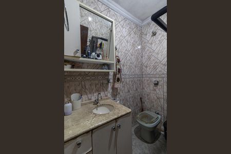 Casa à venda com 180m², 2 quartos e 2 vagas Casa à venda com 180m², 2 quartos e 2 vagasBanheiro