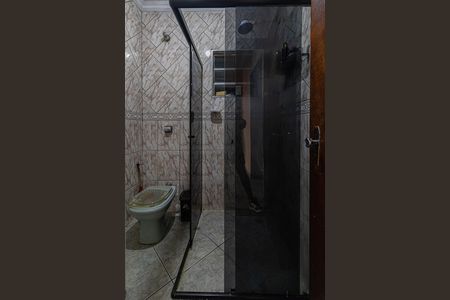 Casa à venda com 180m², 2 quartos e 2 vagas Casa à venda com 180m², 2 quartos e 2 vagasBanheiro