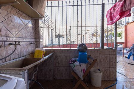 Casa à venda com 180m², 2 quartos e 2 vagas Casa à venda com 180m², 2 quartos e 2 vagasÁrea de Serviço