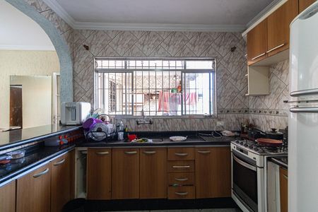 Casa à venda com 180m², 2 quartos e 2 vagas Casa à venda com 180m², 2 quartos e 2 vagasCozinha