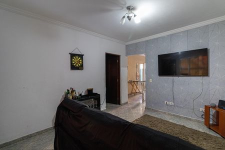Casa à venda com 180m², 2 quartos e 2 vagas Casa à venda com 180m², 2 quartos e 2 vagasSala
