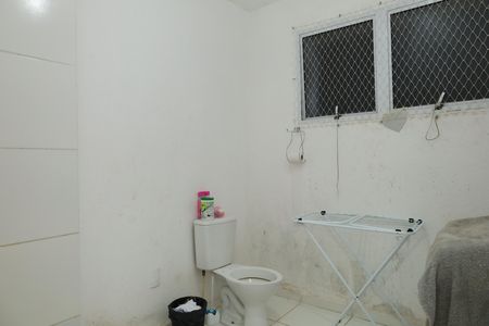 Banheiro de apartamento para alugar com 1 quarto, 42m² em Fazenda Caguaçu, São Paulo