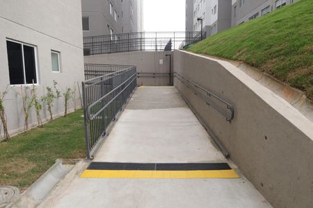 Apartamento para alugar com 42m², 1 quarto e sem vagaÁrea comum - Rampa de acesso