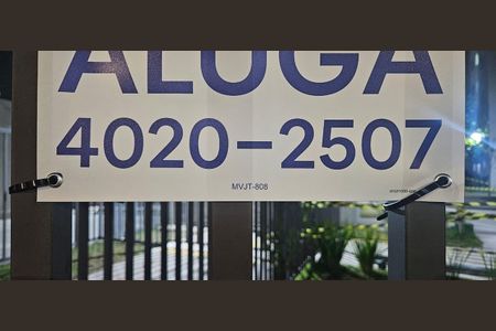 Apartamento para alugar com 42m², 1 quarto e sem vaga Apartamento para alugar com 42m², 1 quarto e sem vagaPlaca instalada na fachada do condômino - Código da placa: MVJT-808