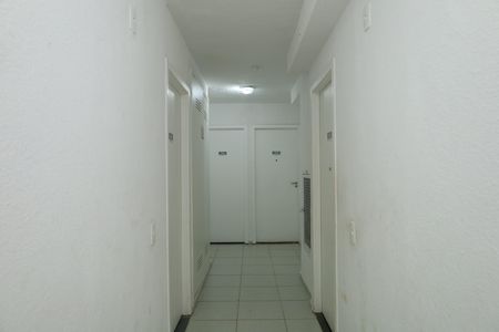 Apartamento para alugar com 42m², 1 quarto e sem vagaÁrea comum - Saguão do andar