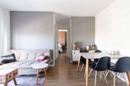 Apartamento à venda com 56m², 2 quartos e 1 vagaSala