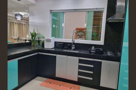 Casa de condomínio à venda com 300m², 3 quartos e 6 vagasCozinha