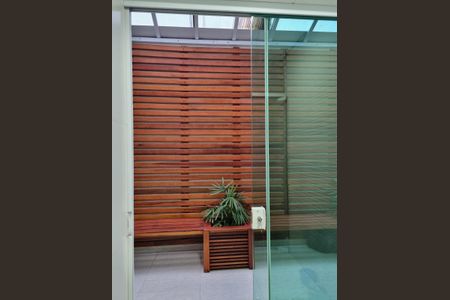 Casa de condomínio à venda com 300m², 3 quartos e 6 vagasCorredor