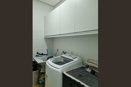 Casa de condomínio à venda com 300m², 3 quartos e 6 vagasÁrea de Serviço