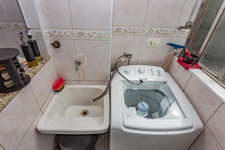 Apartamento à venda com 54m², 2 quartos e 1 vaga Apartamento à venda com 54m², 2 quartos e 1 vagaÁrea de Serviço