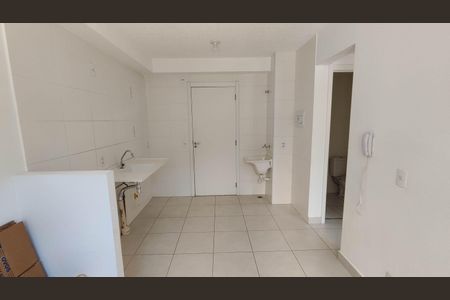Apartamento para alugar com 45m², 2 quartos e sem vaga Apartamento para alugar com 45m², 2 quartos e sem vagaSala / Cozinha / Área de serviço