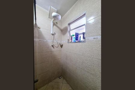 Apartamento à venda com 75m², 2 quartos e 1 vaga Apartamento à venda com 75m², 2 quartos e 1 vagaBanheiro