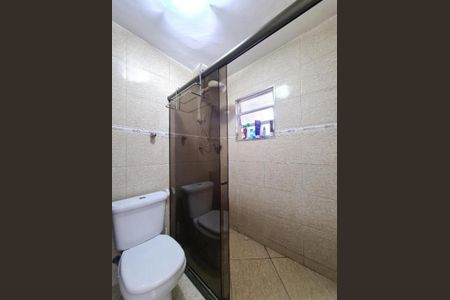 Apartamento à venda com 75m², 2 quartos e 1 vaga Apartamento à venda com 75m², 2 quartos e 1 vagaBanheiro