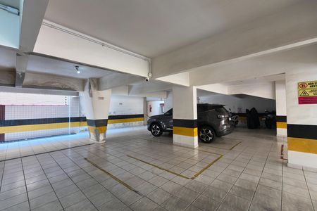 Apartamento para alugar com 58m², 0 quarto e 1 vaga Apartamento para alugar com 58m², 0 quarto e 1 vagaGaragem