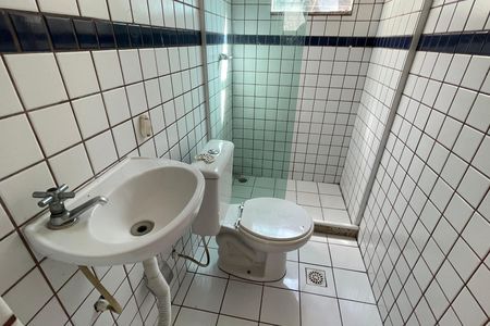 Casa para alugar com 180m², 3 quartos e 1 vaga Casa para alugar com 180m², 3 quartos e 1 vagaBanheiro