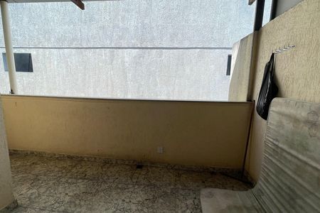Casa para alugar com 180m², 3 quartos e 1 vaga Casa para alugar com 180m², 3 quartos e 1 vagaTerraço