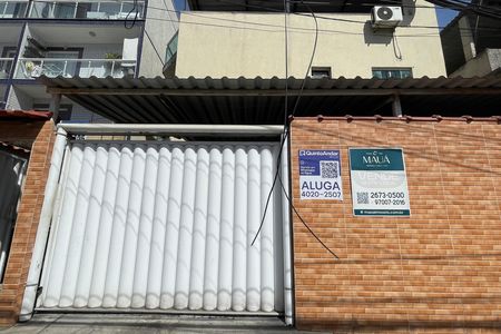 Casa para alugar com 180m², 3 quartos e 1 vaga Casa para alugar com 180m², 3 quartos e 1 vagaFachada