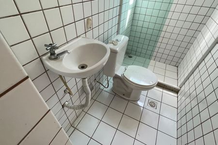 Casa para alugar com 180m², 3 quartos e 1 vaga Casa para alugar com 180m², 3 quartos e 1 vagaBanheiro