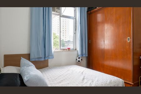 Quarto de apartamento à venda com 1 quarto, 65m² em Grajaú, Rio de Janeiro