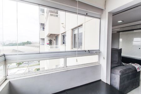 Apartamento para alugar com 74m², 3 quartos e 1 vaga Apartamento para alugar com 74m², 3 quartos e 1 vagaVaranda