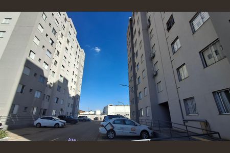 Apartamento à venda com 48m², 2 quartos e 1 vaga Apartamento à venda com 48m², 2 quartos e 1 vagaFachada do bloco