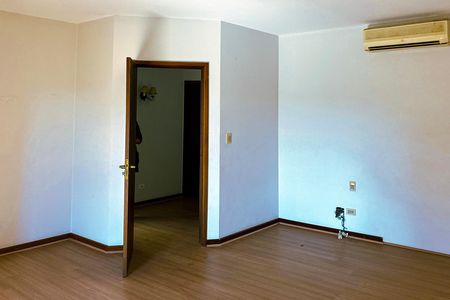 Casa à venda com 4 quartos, 600m² em Morumbi, São Paulo