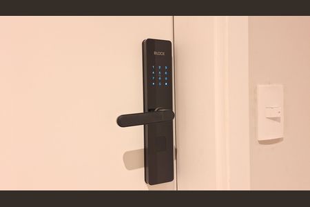 Apartamento à venda com 28m², 1 quarto e sem vaga Apartamento à venda com 28m², 1 quarto e sem vagaFechadura eletrônica