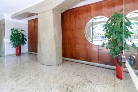 Apartamento à venda com 157m², 3 quartos e 2 vagas Apartamento à venda com 157m², 3 quartos e 2 vagasHall Social