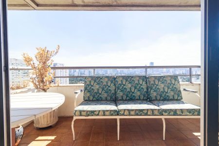 Apartamento à venda com 157m², 3 quartos e 2 vagas Apartamento à venda com 157m², 3 quartos e 2 vagasSala - Varanda